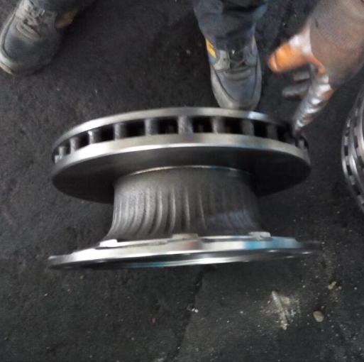 Disco de freno revestido de camión Daf de Asia media